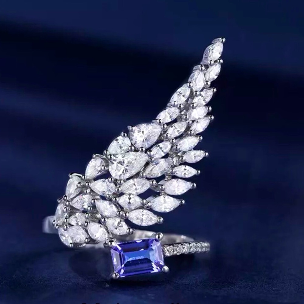 ✨✨Sapphire Wing Ring✨✨